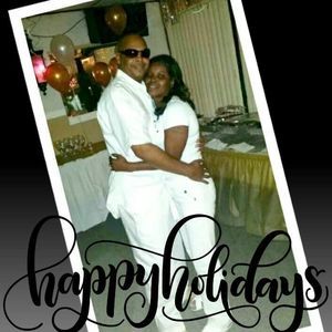 Meet your Posher, Lois